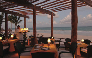 NEOZ kabellose Leuchte Ritz - Location Maroma El Sol Restaurant